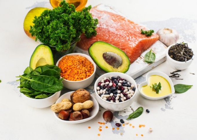 Zdrowa dieta pomaga obniżyć cholesterol